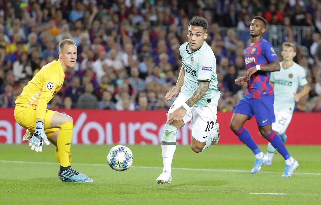 阿斯：巴萨在准备特狮检查手术等资料，通过西甲审核注册新球员